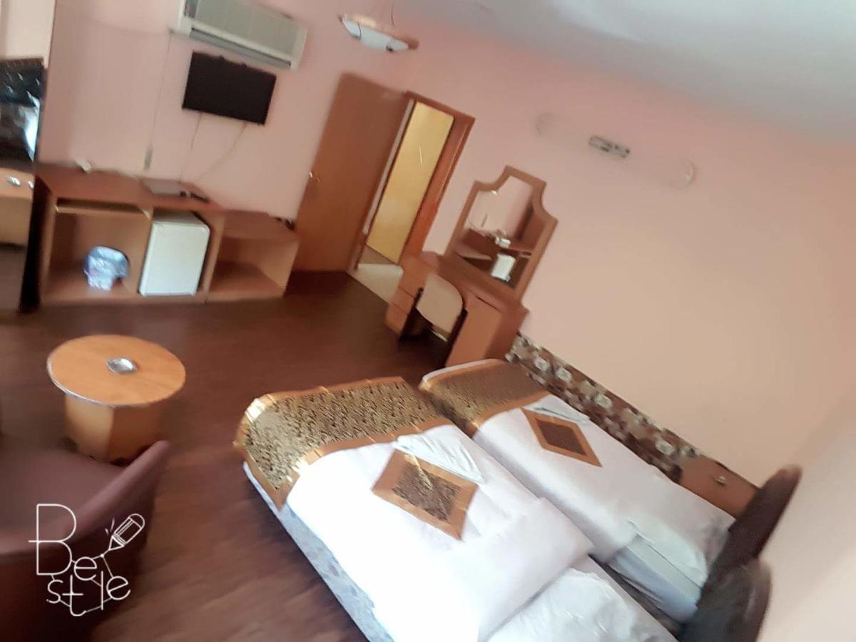 Crystal Hotel فندق كريستال Nablus Exterior foto